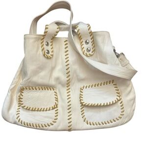 Via Repubblica  NWOT large white bag! Larger stitch made in Italy and a nice bag